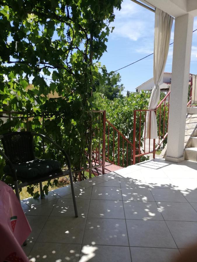 Emil Apartment Jasenice  Exterior photo