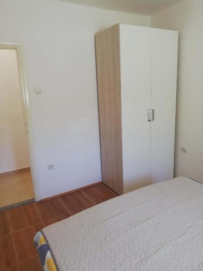 Emil Apartment Jasenice  Exterior photo
